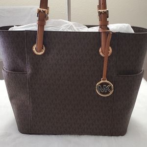 NEW! Michael Kors Purse